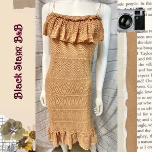 Vintage style caramel spaghetti strap mid length summer dress. Sz Md